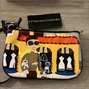 NWT Princess Gardner wristlet
